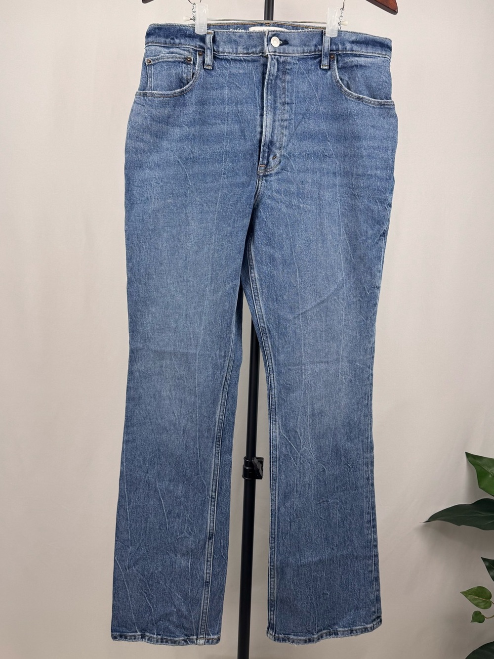 Abercrombie & Fitch 70s Vintage Flare Ultra High Rise Jeans